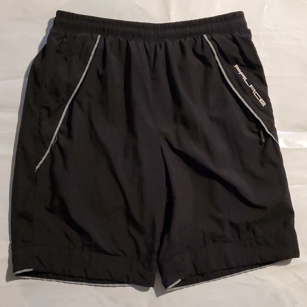 Palace Crink Runner Shorts. Size Large. Color Black.